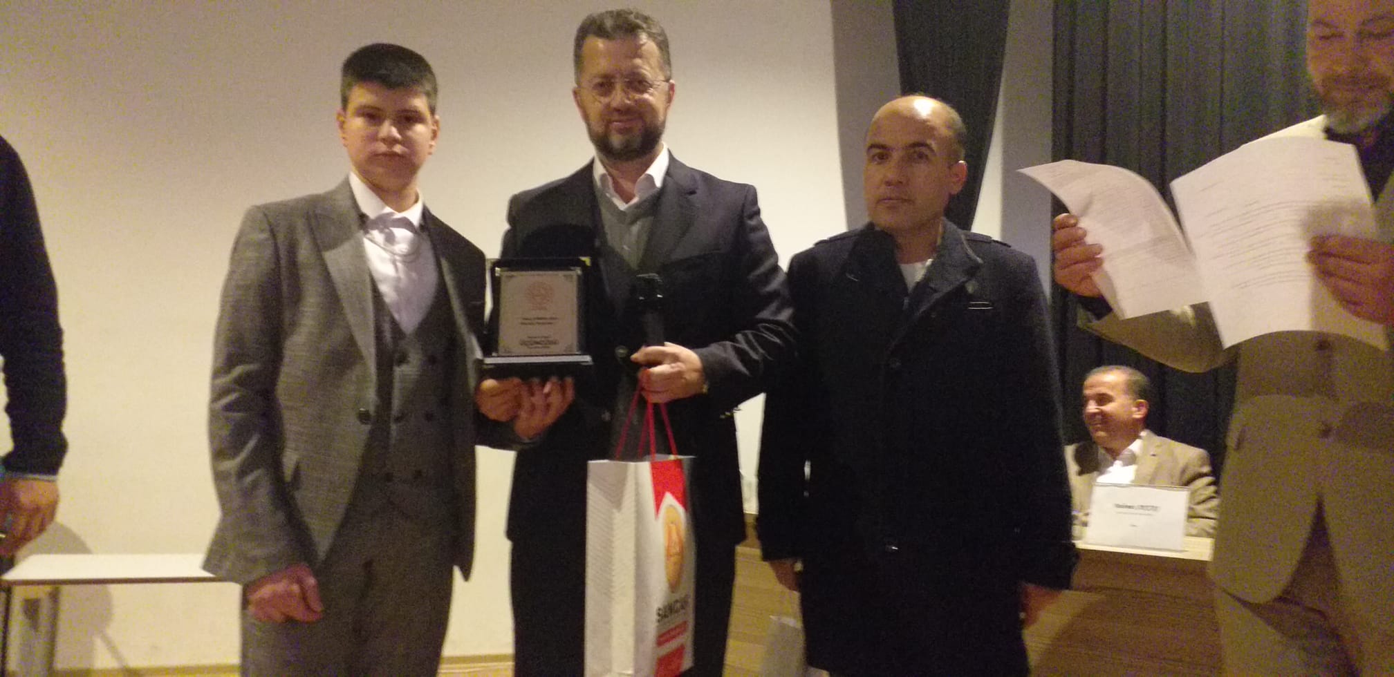 İmam Hatip Ortaokulları Yarışmasında "Genç Bilaller Ezan Okuma" Birincisi Ahmet Salih Elmas Oldu