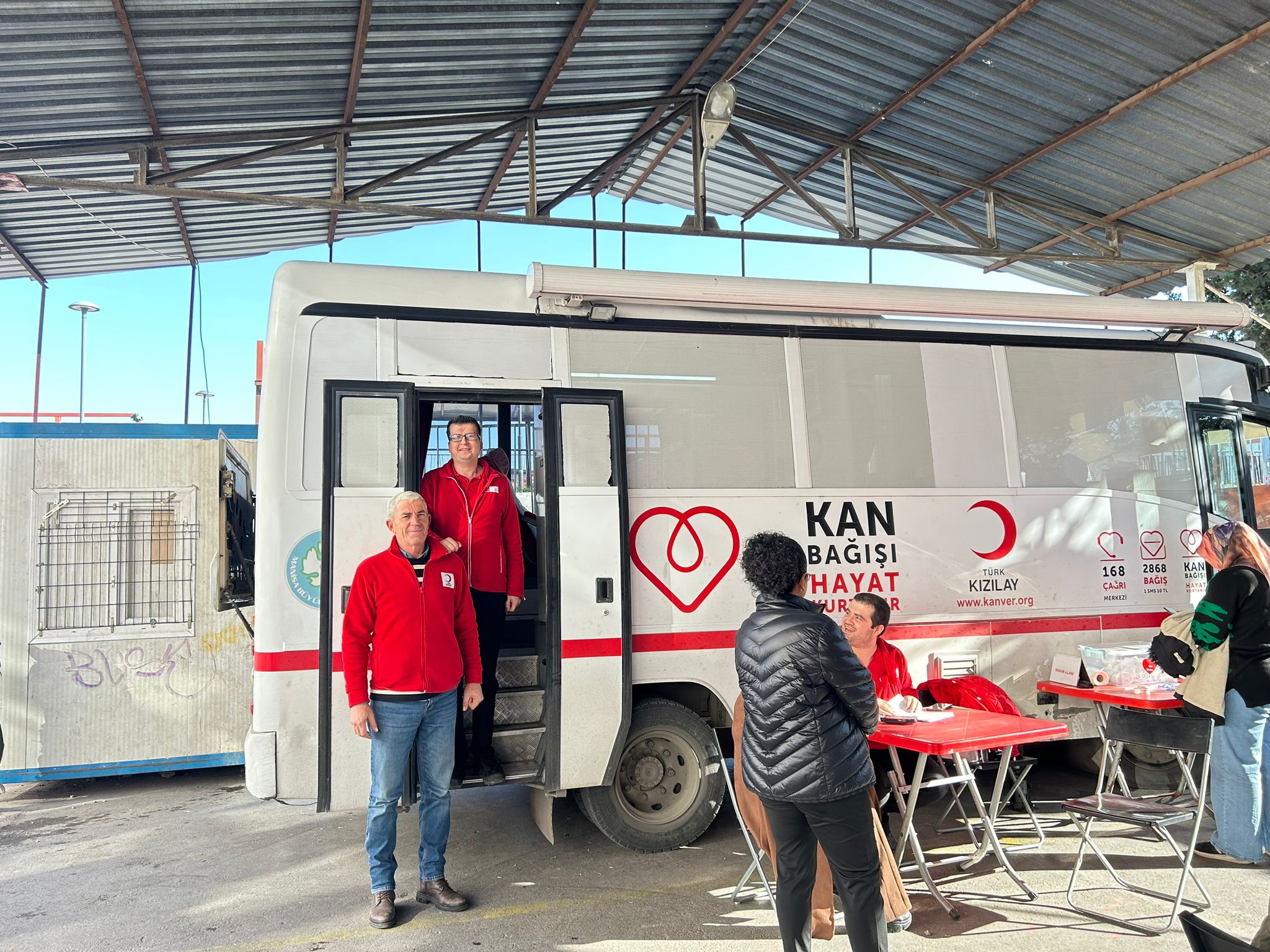 TEV Cemile ve Samiye Bayar İlkokulu'nda kan bağışı etkinliği