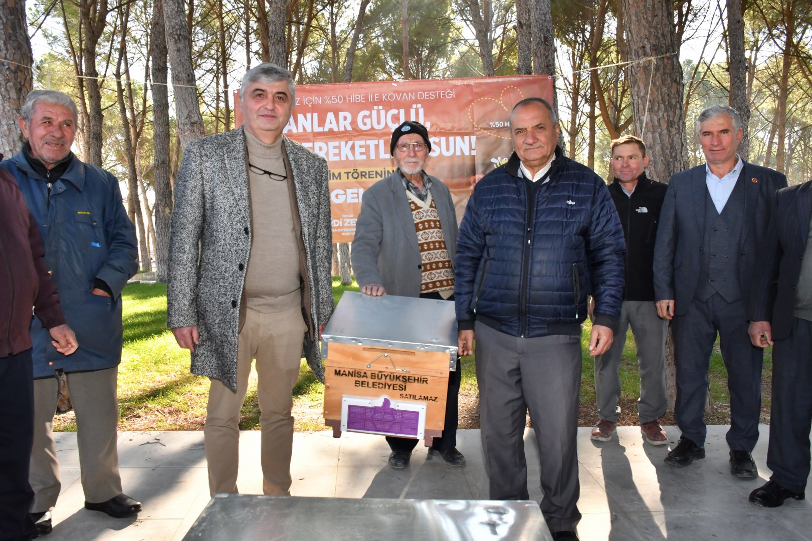 2 Bin Arı Kovanı Üreticiyle Buluştu