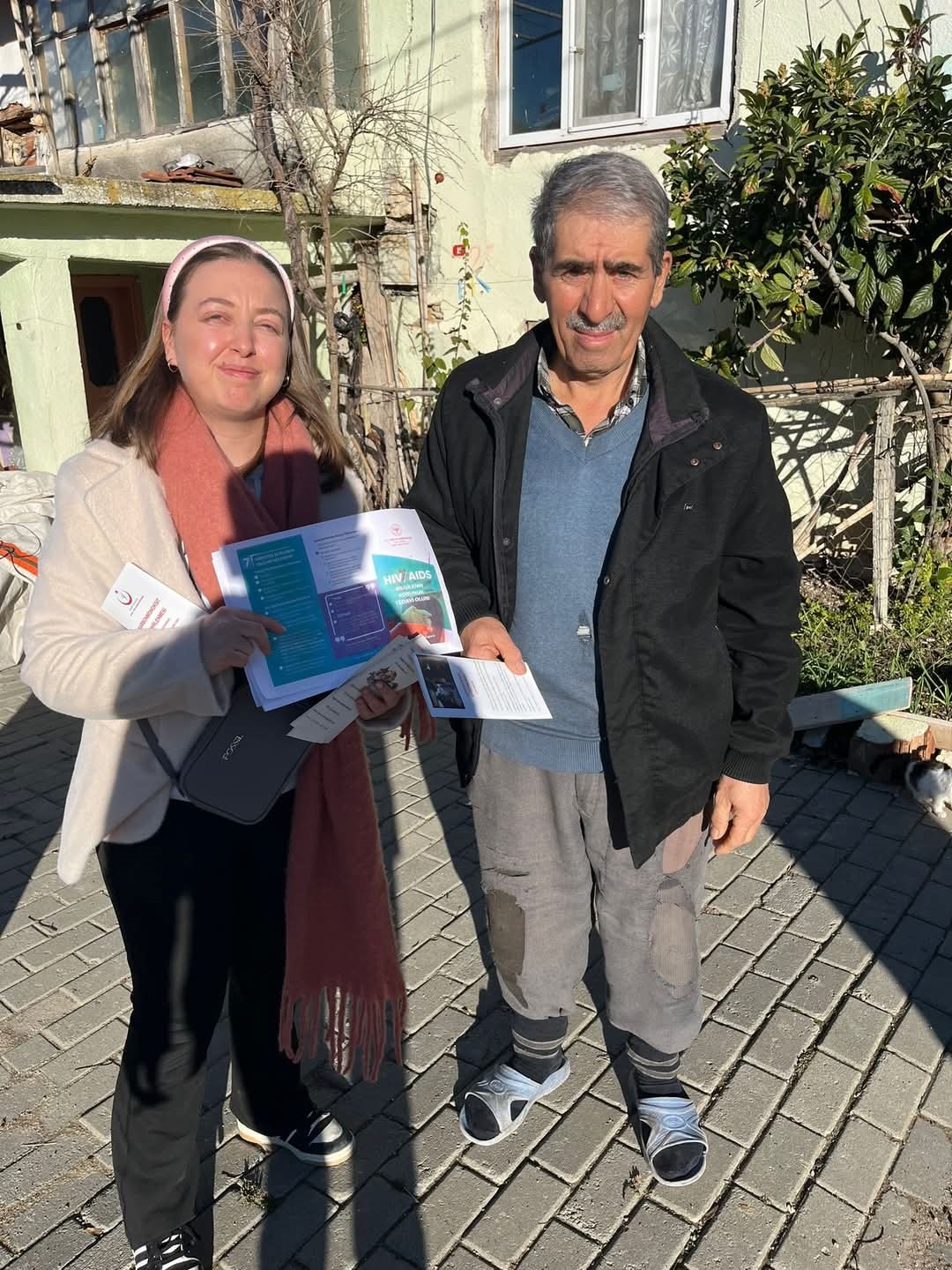 Mobil Sağlık Ekipleri mahalle mahalle gezip hizmet veriyor