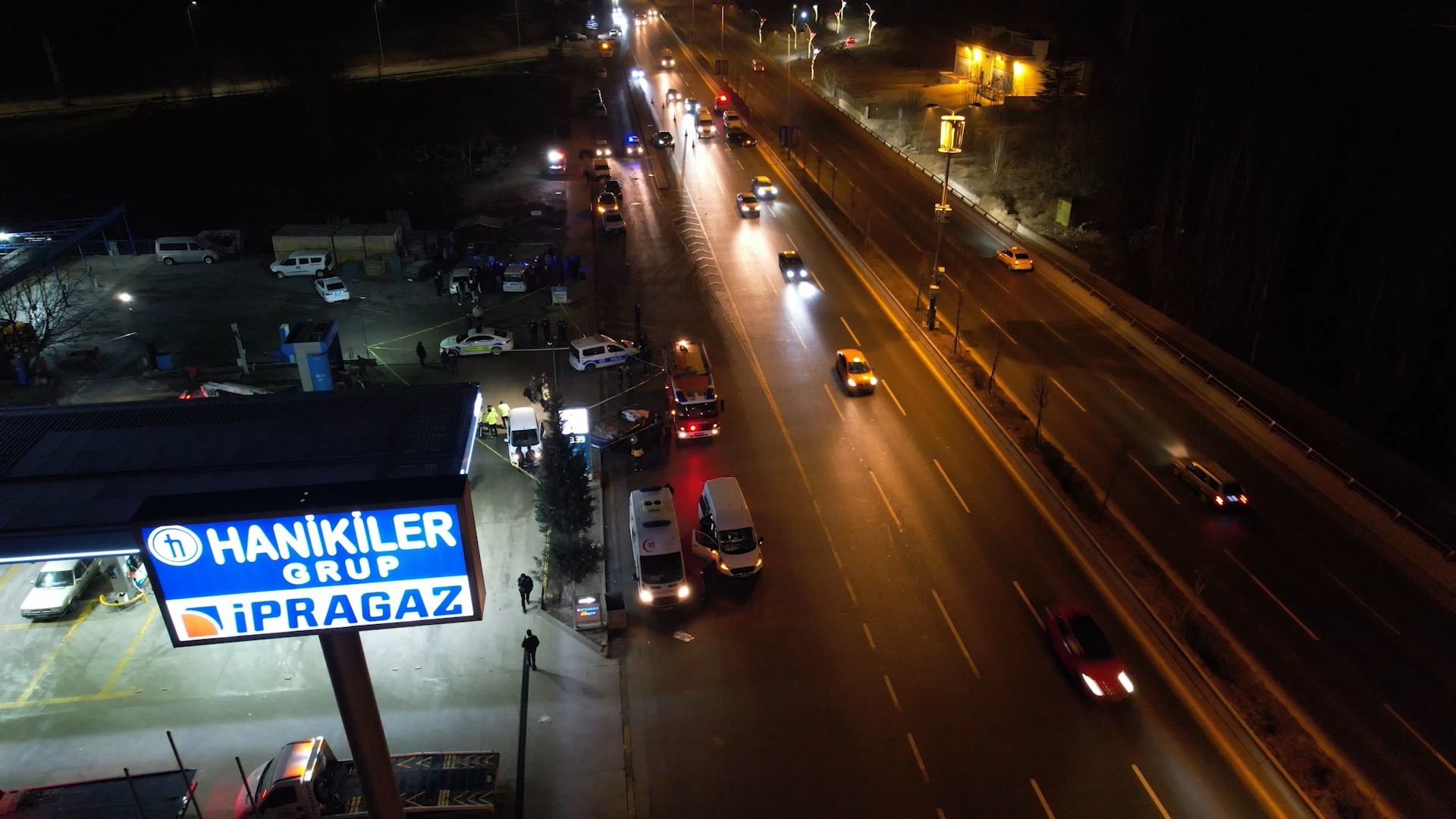 Başkent'te feci kaza: Kaza yapan araca başka otomobil çarptı!