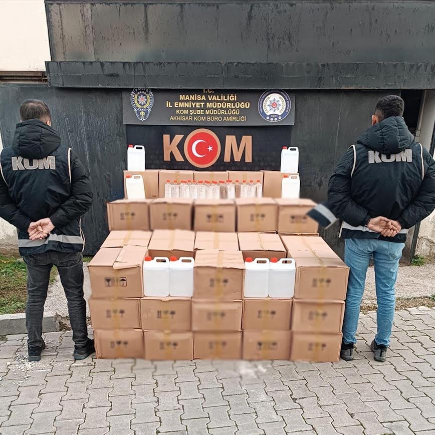 Turgutlu ve 7 diğer ilçede  kaçak alkol operasyonu!