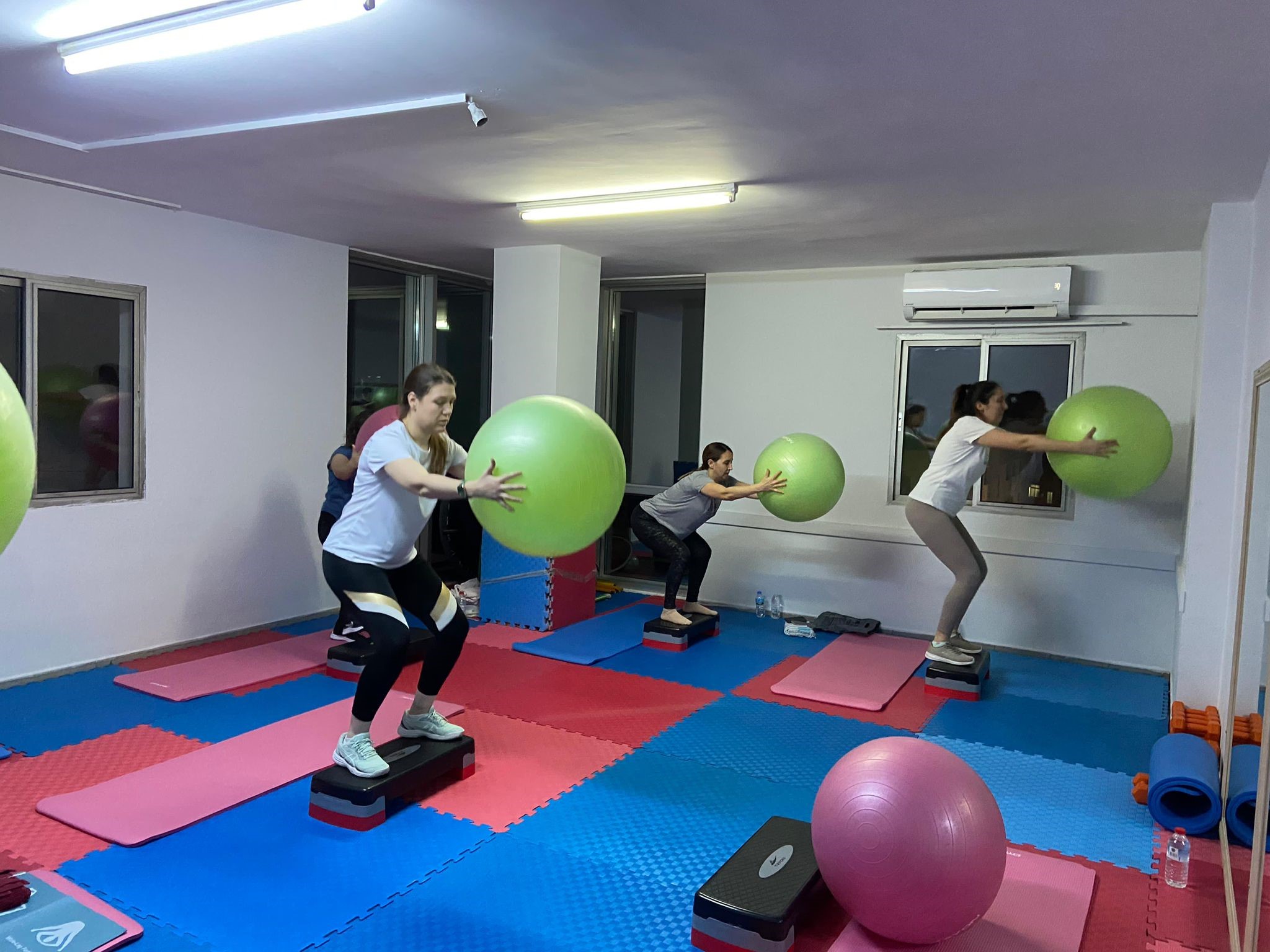 Turgutlu Belediyesinin pilates kursu kadınların ilgi odağı oldu