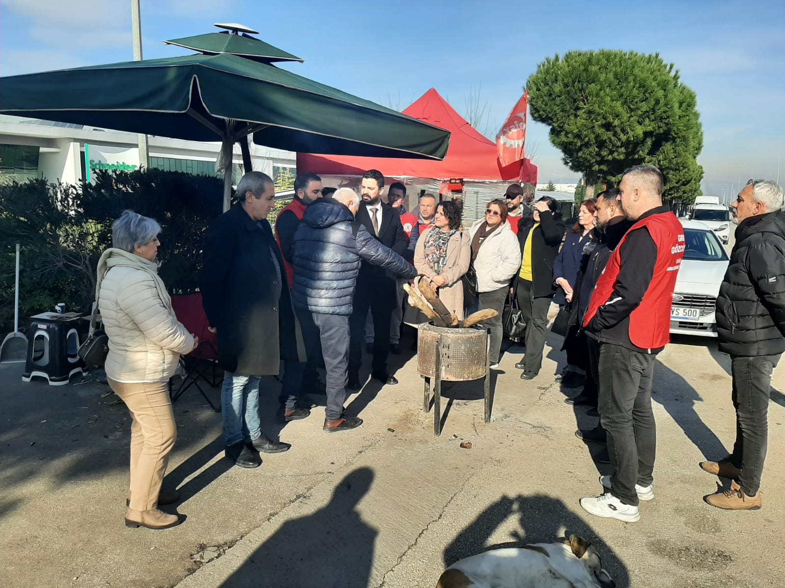 CHP'den Schneider İşçilerinin Grevine Destek!