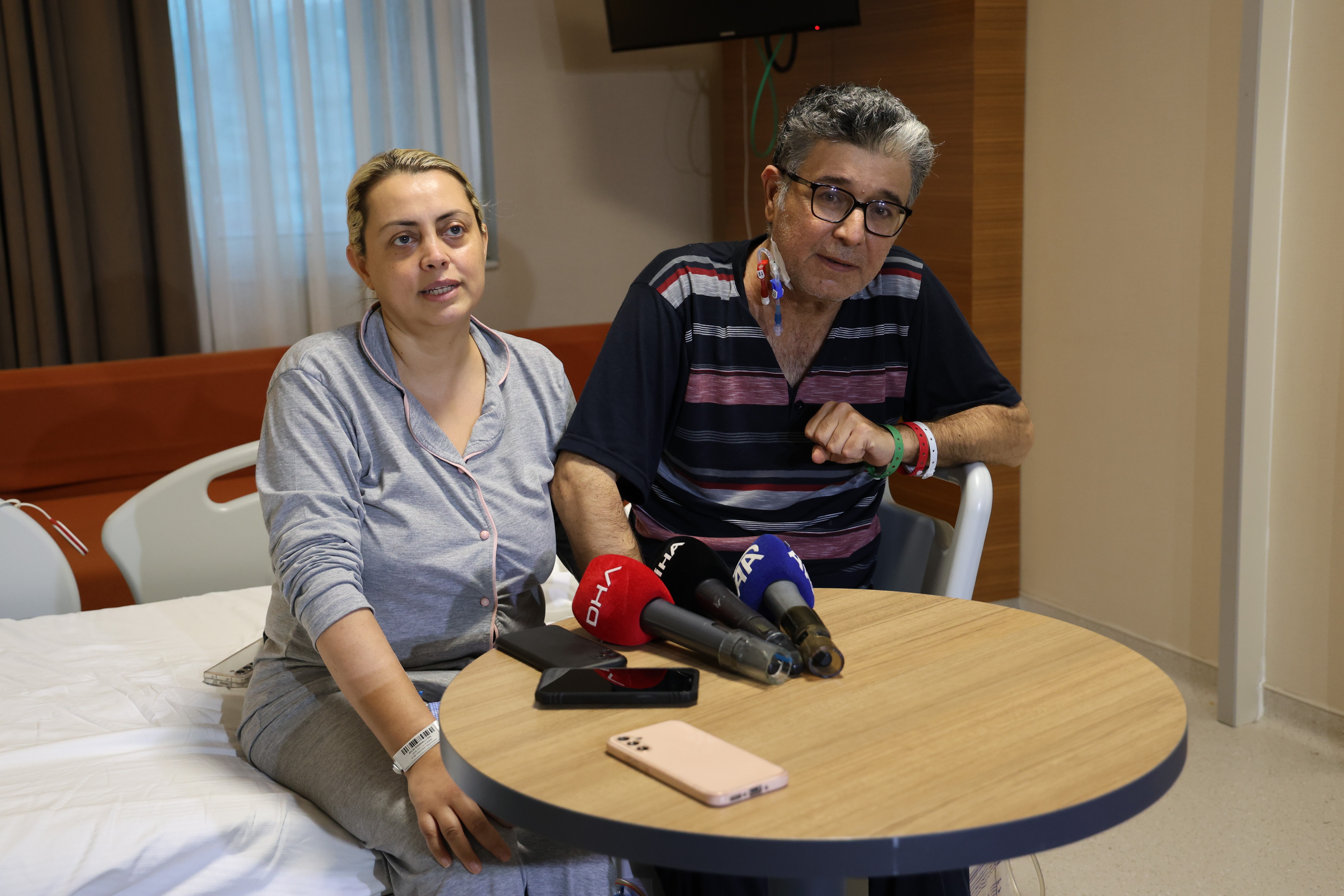 Yeni yıl öncesi değiş-tokuş ile eşlere iki yeni "hayat"