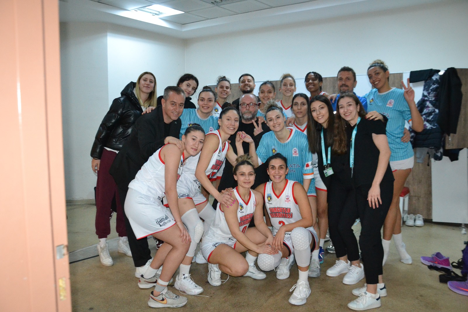 Lidya Garden City Turgutlu Belediyespor İkinci Yarıya Galibiyetle Başladı