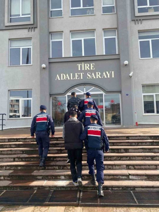 Çuval çuval marul çalıyorlardı: 3 şüpheli tutuklandı!