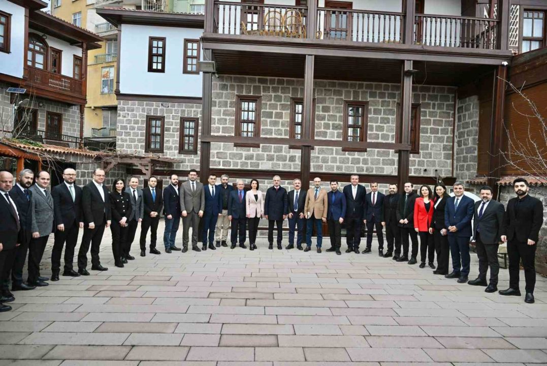 Bakan Uraloğlu: "Şam ve Halep havalimanlarında gerekli tespitleri yaptık"