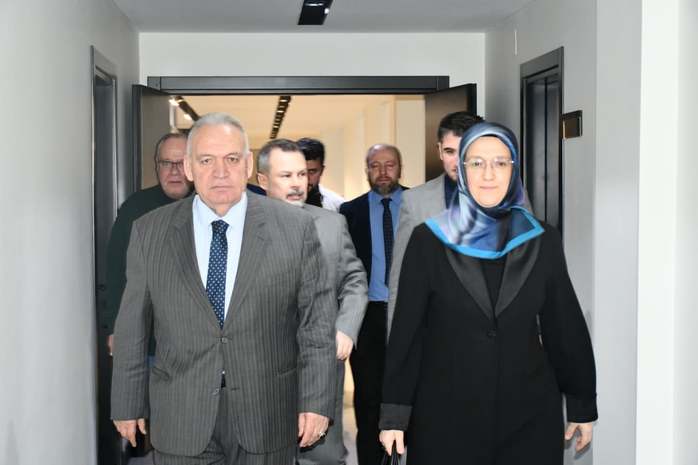 MCBÜ Rektörü Prof. Dr. Kibar'dan TUTSO'ya ziyaret