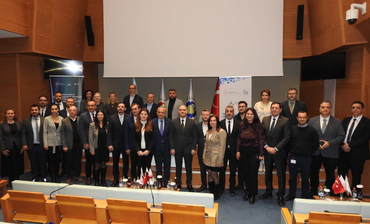 Manisa'da imalat sanayisinde yeşil dönüşüm için imzalar atıldı