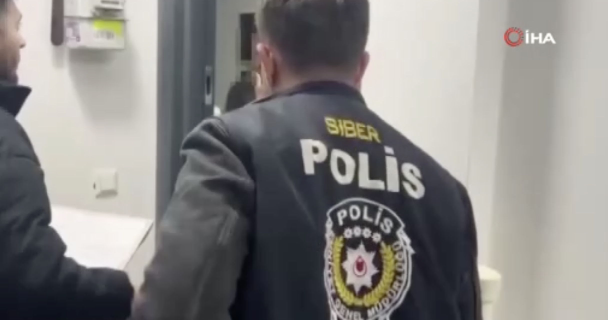Vatandaşların kimlik bilgilerini satıyorlardı! Panel Çetesine Operasyon'da Manisa Detayı