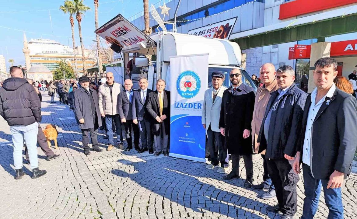 Düşürülen Azerbaycan uçağında hayatını kaybedenler anıldı