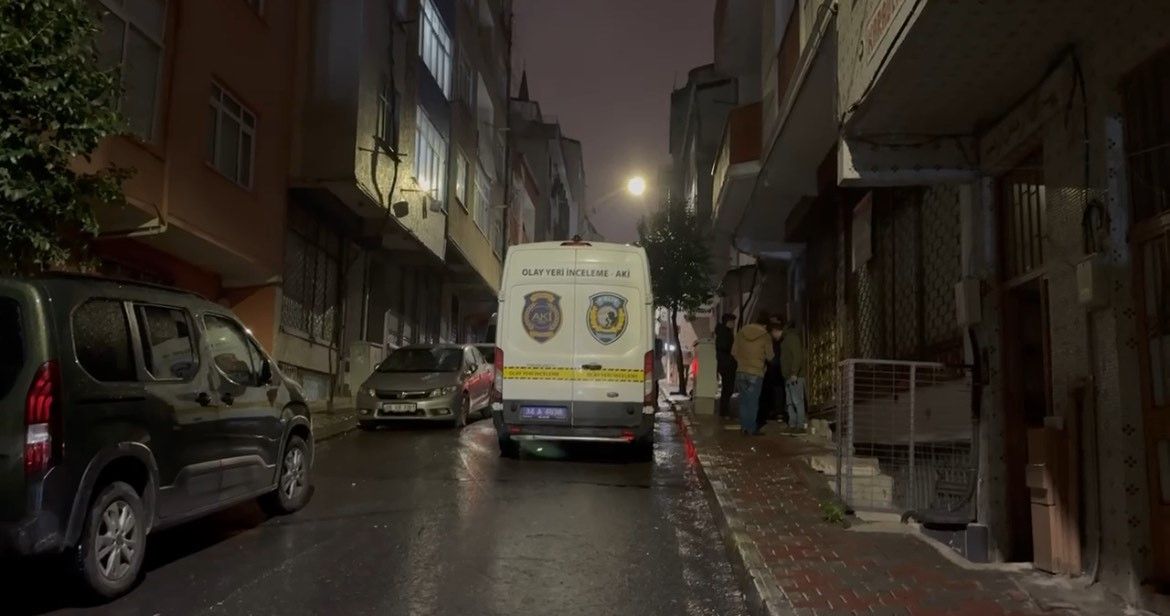 Bağcılar’da daireye giren şüpheli, 12 yaşındaki çocuğu taşla vurarak öldürdü