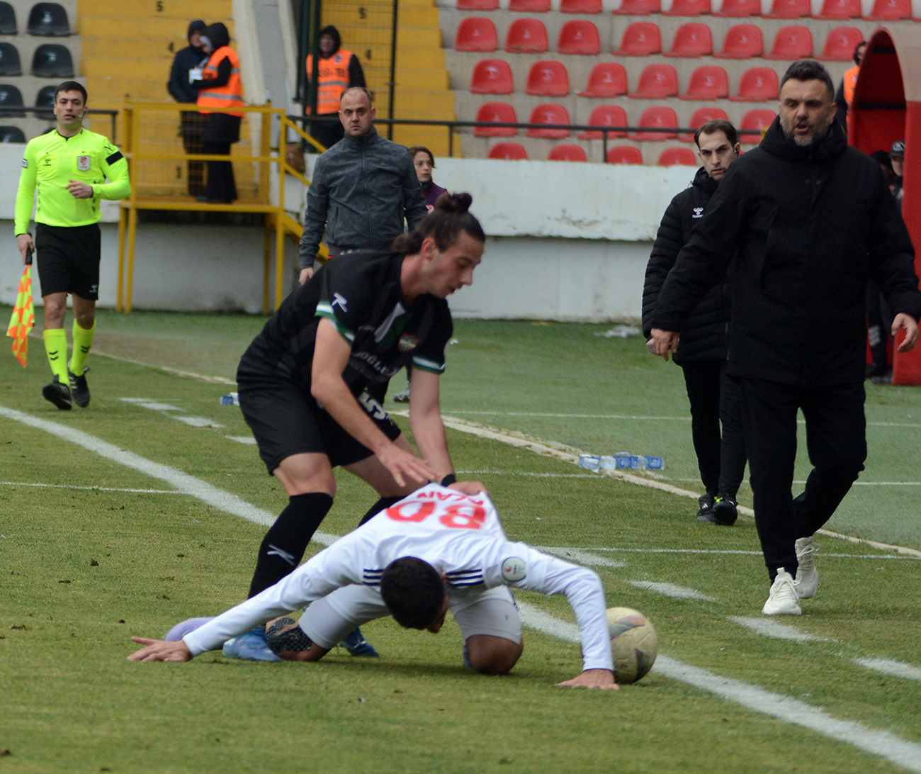 Turgutlu, düelloda Tepecik'e kaybetti: 2-4