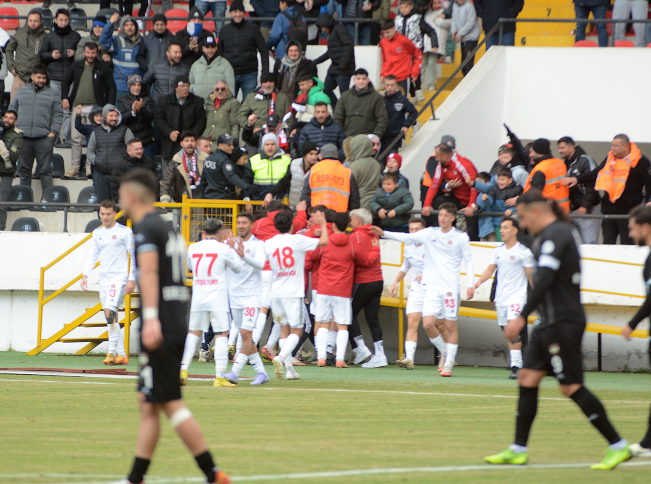 Turgutlu, düelloda Tepecik'e kaybetti: 2-4
