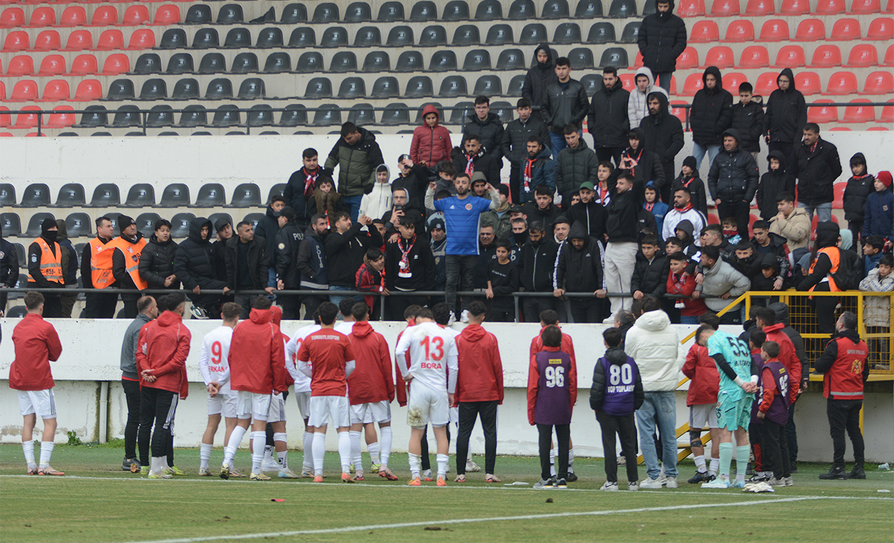 Turgutlu, düelloda Tepecik'e kaybetti: 2-4