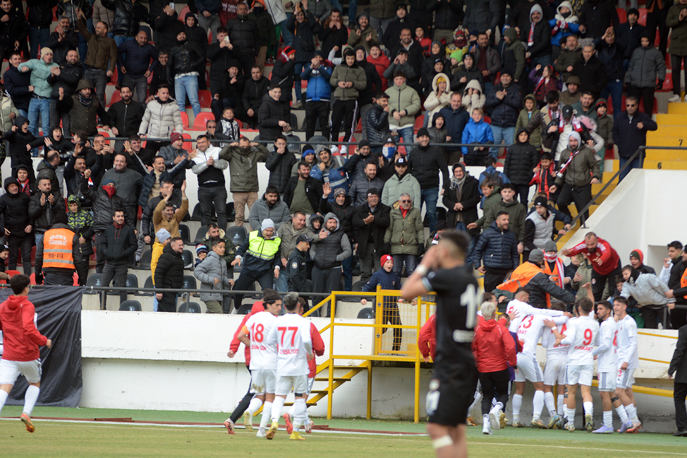 Turgutlu, düelloda Tepecik'e kaybetti: 2-4