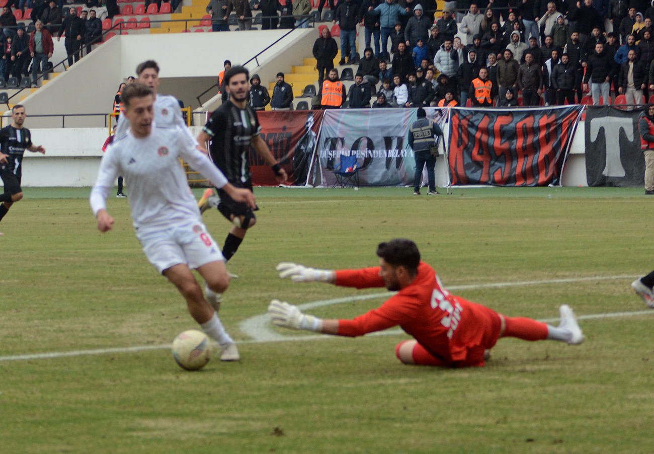 Turgutlu, düelloda Tepecik'e kaybetti: 2-4