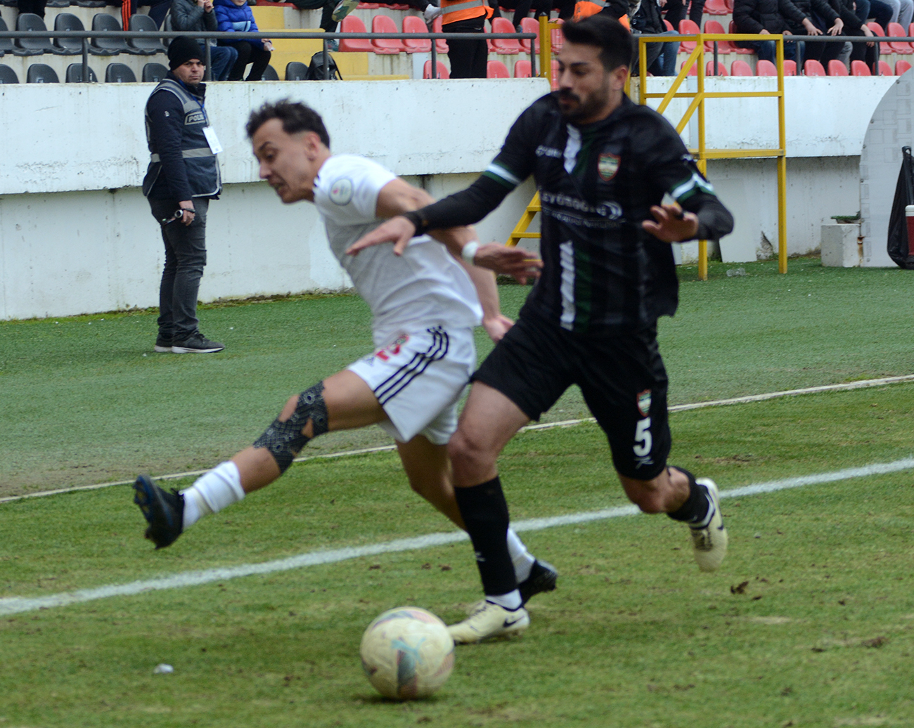 Turgutlu, düelloda Tepecik'e kaybetti: 2-4