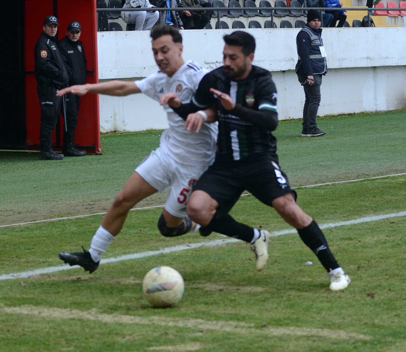 Turgutlu, düelloda Tepecik'e kaybetti: 2-4
