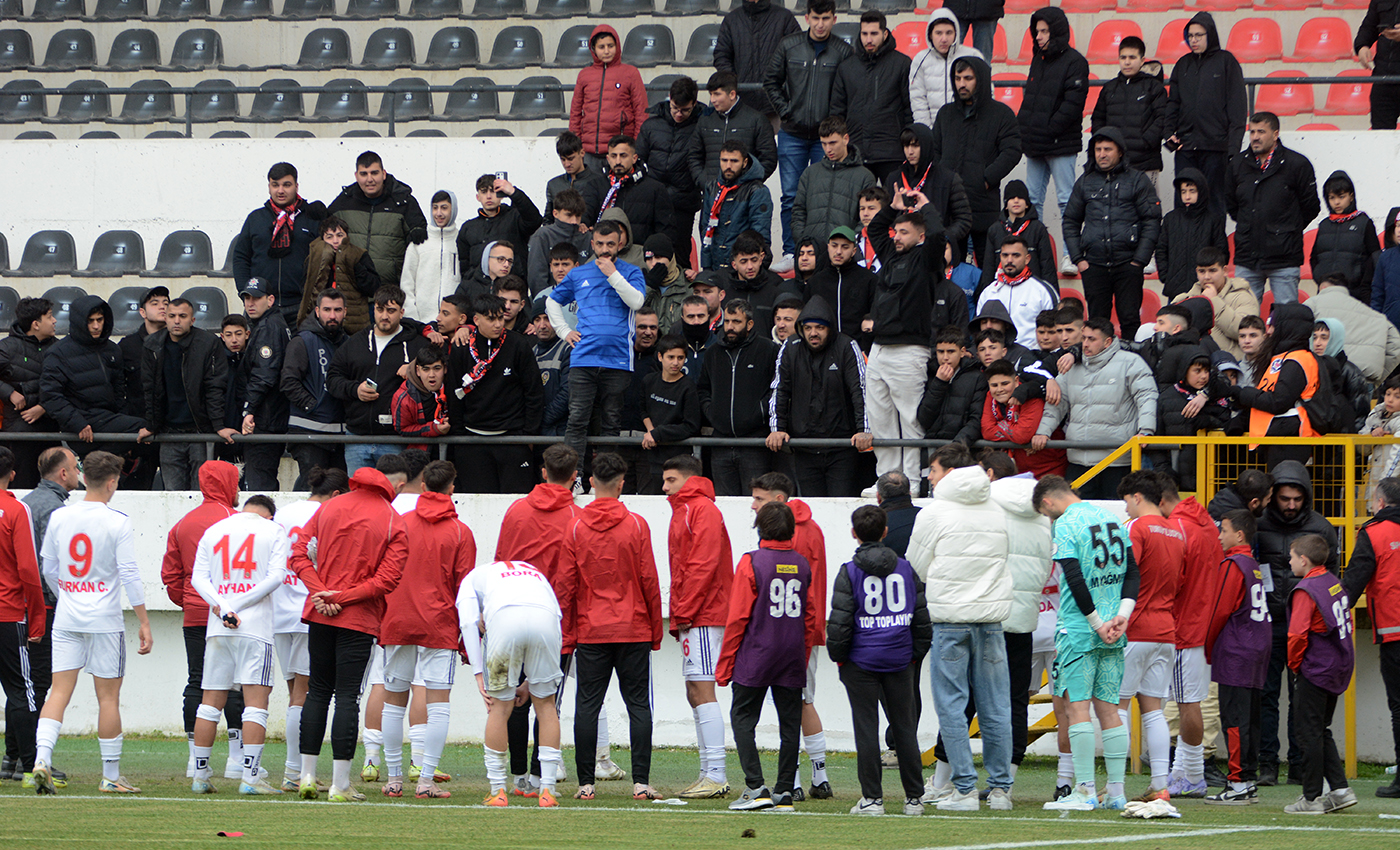 Turgutlu, düelloda Tepecik'e kaybetti: 2-4