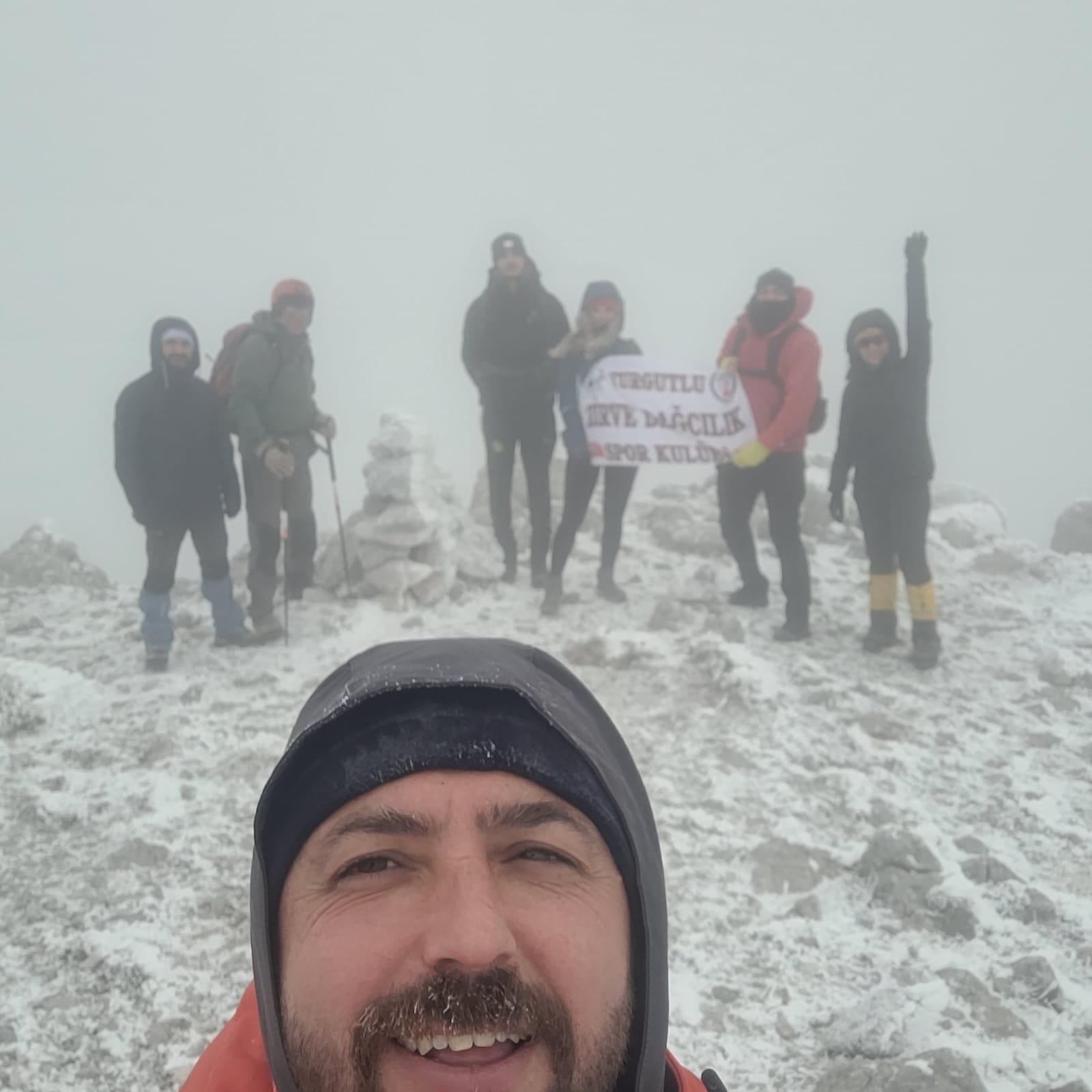 Zirve Dağcılık, Gelin Dağı’nda zirve yaptı