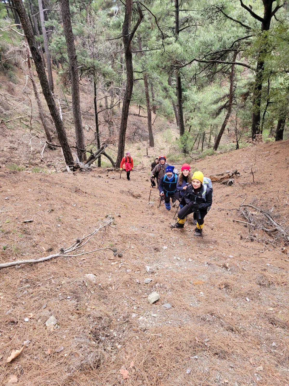 Zirve Dağcılık, Gelin Dağı’nda zirve yaptı