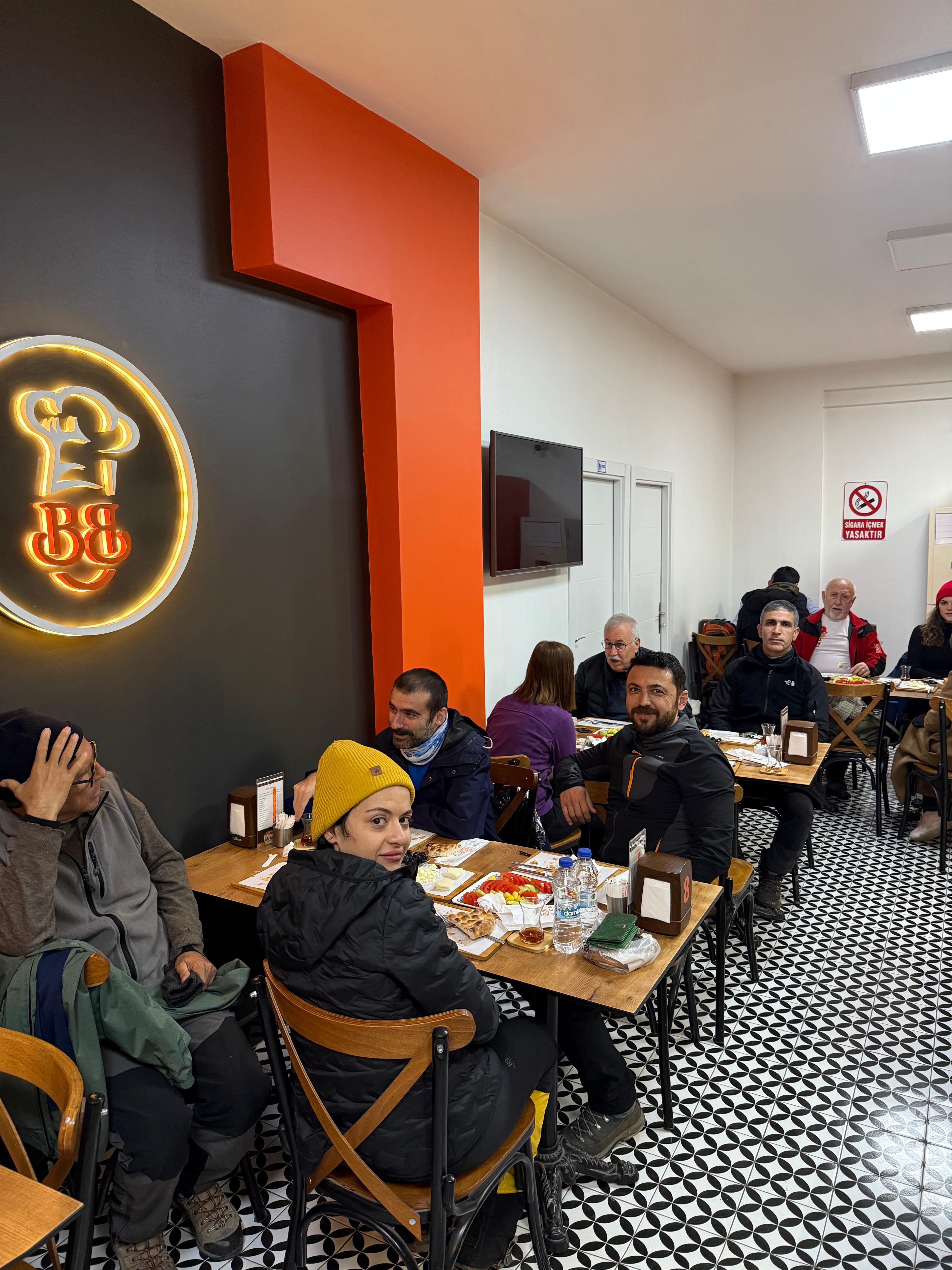 Zirve Dağcılık, Gelin Dağı’nda zirve yaptı