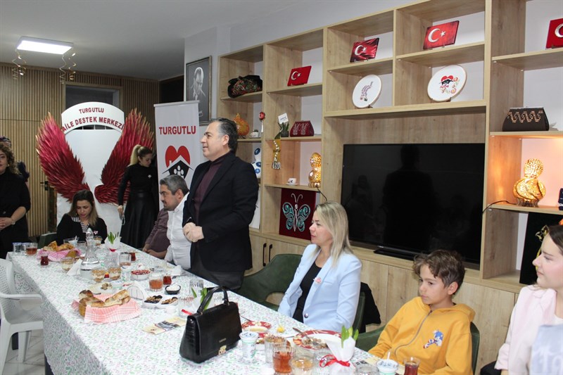 Kaymakam Kapankaya Aile Destek Merkezi Kursiyerleri ve Vefa Projesi personelleri ile buluştu