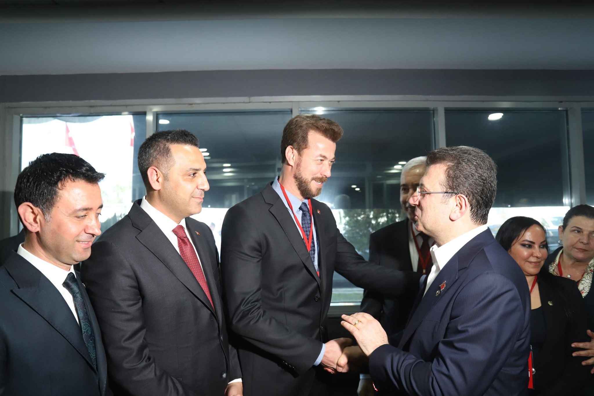 İmamoğlu, seçim çalışmalarına İzmir'den başladı