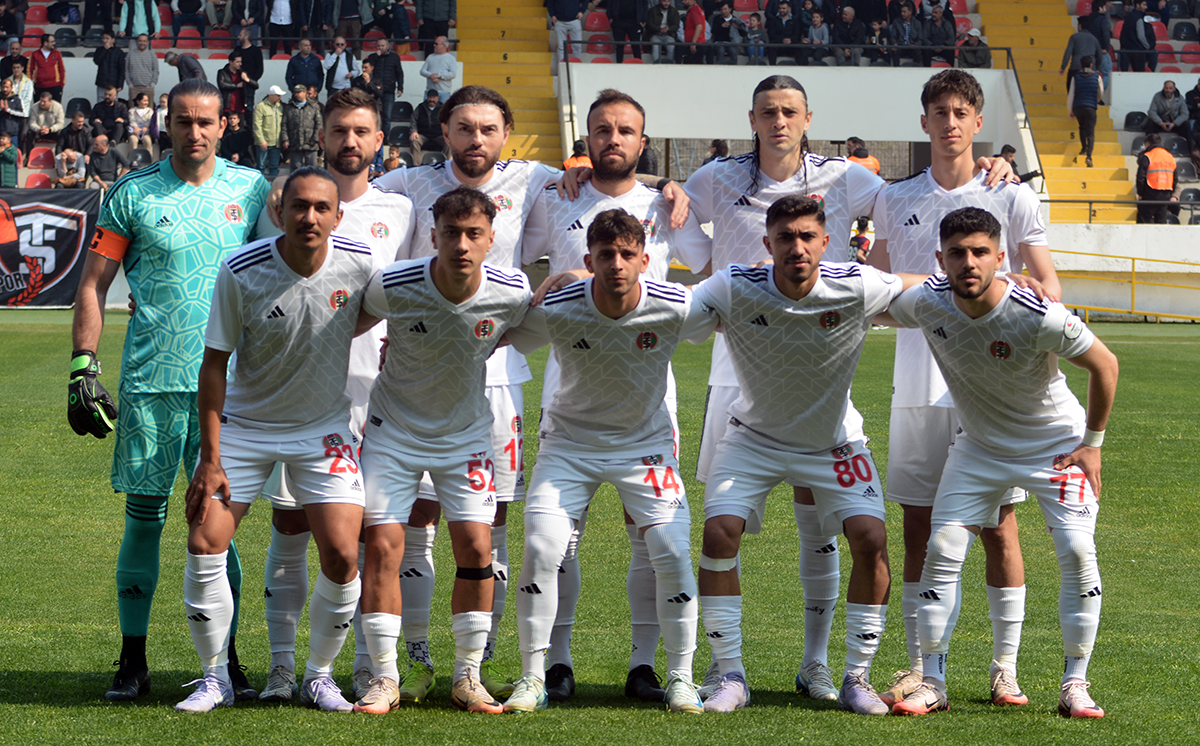 Turgutlu paraşütsüz: 2-3