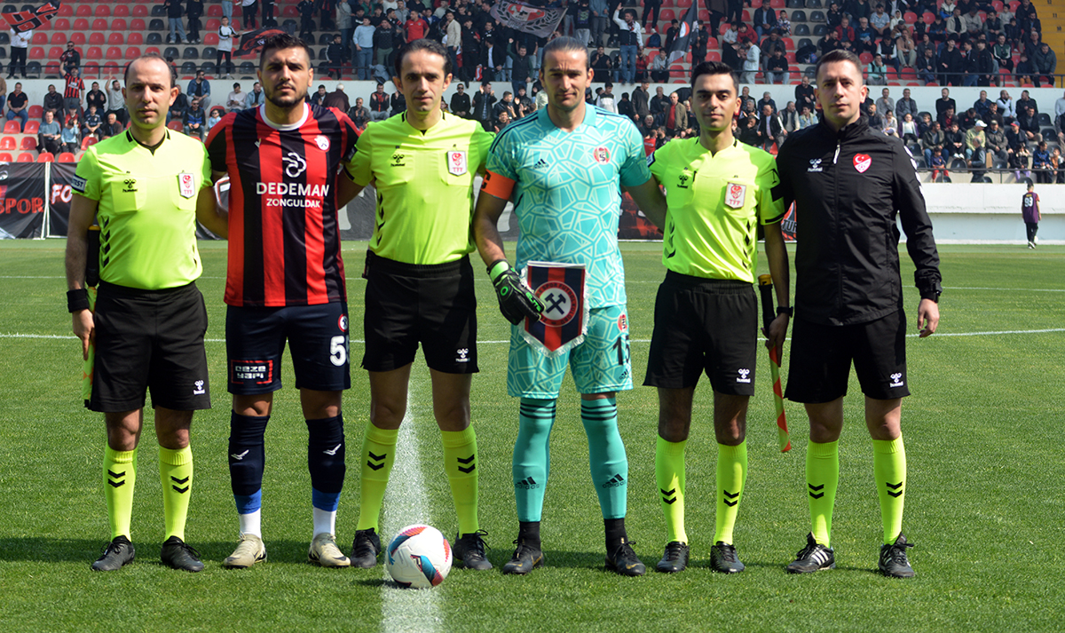 Turgutlu paraşütsüz: 2-3