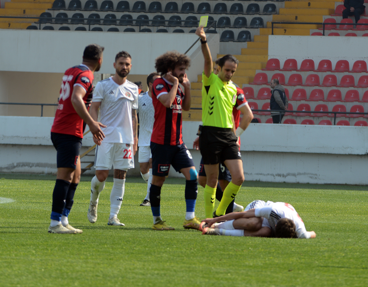 Turgutlu paraşütsüz: 2-3