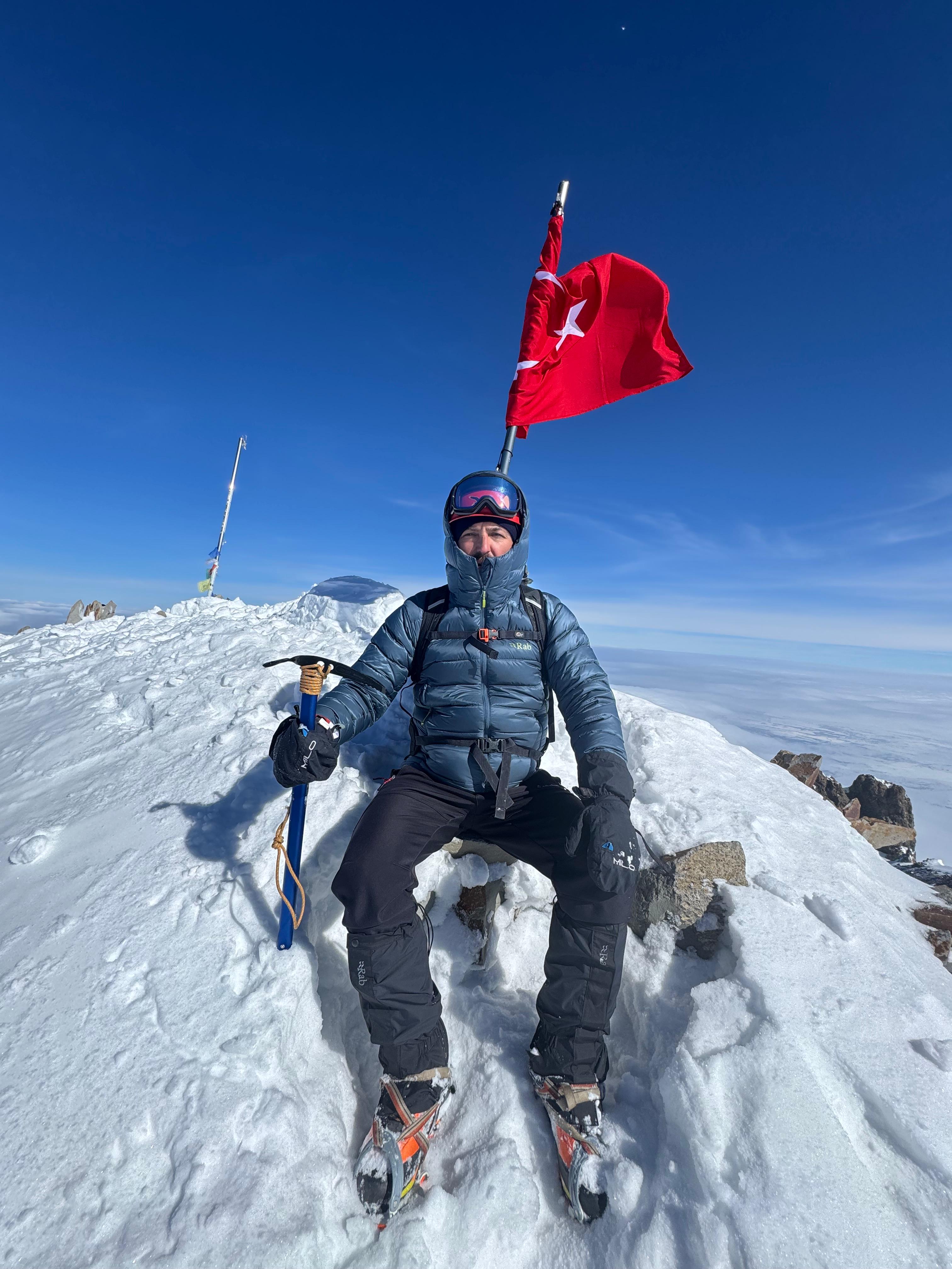 Zirve sporcularının 3917 metrelik Erciyes tırmanışı hikayesi