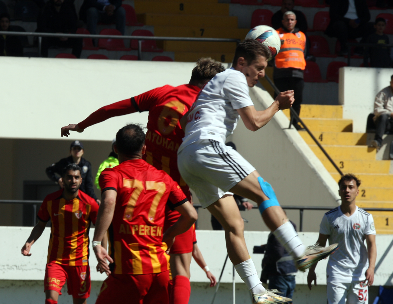 Turgutlu evinde intihar etti: 0-2