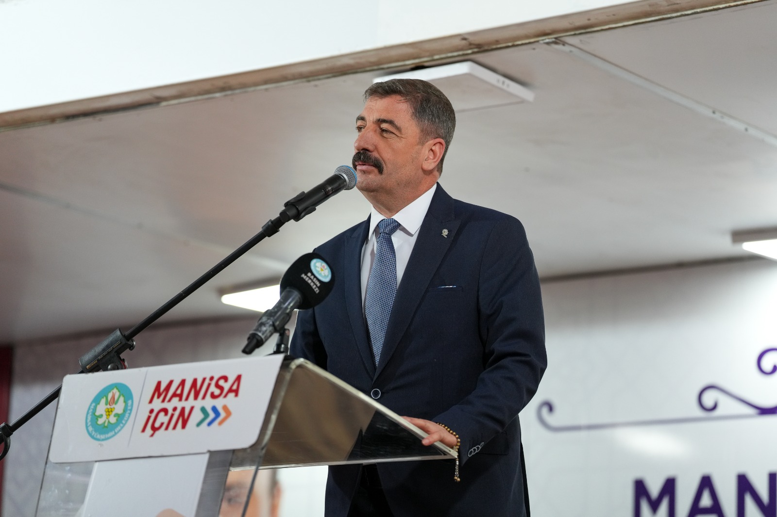 Başkan Zeyrek, Kadir Gecesi’nde Kula’da Gönül Sofrasına Katıldı