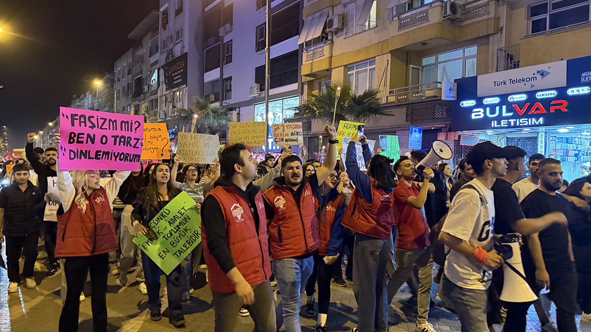 Turgutlu’da ‘Büyük Demokrasi Yürüyüşü’ Gerçekleştirildi