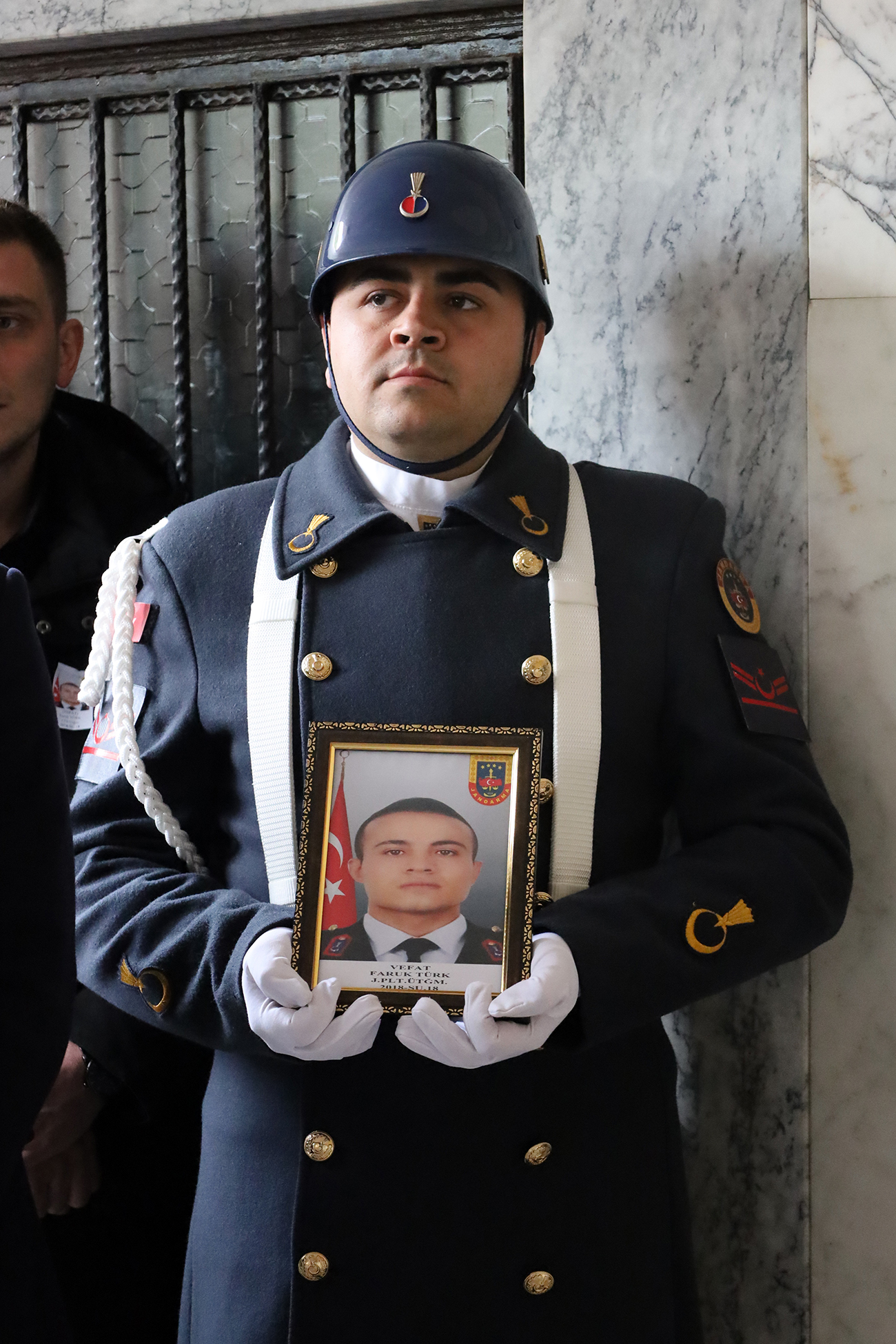 Turgutlulu Üsteğmen Türk’ün cenaze namazını imam abisi kıldırdı