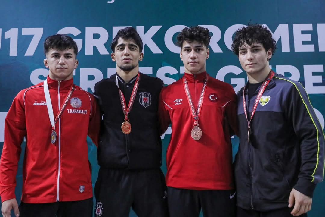 Manisalı güreşçi Kadir Kadiroğlu Türkiye 3’üncüsü oldu
