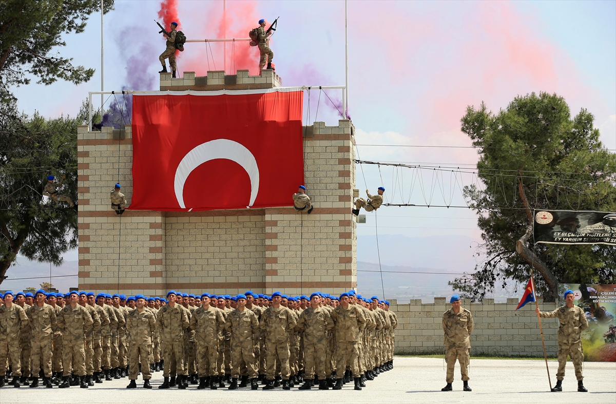 Manisa'da bin 761 komando mezun oldu