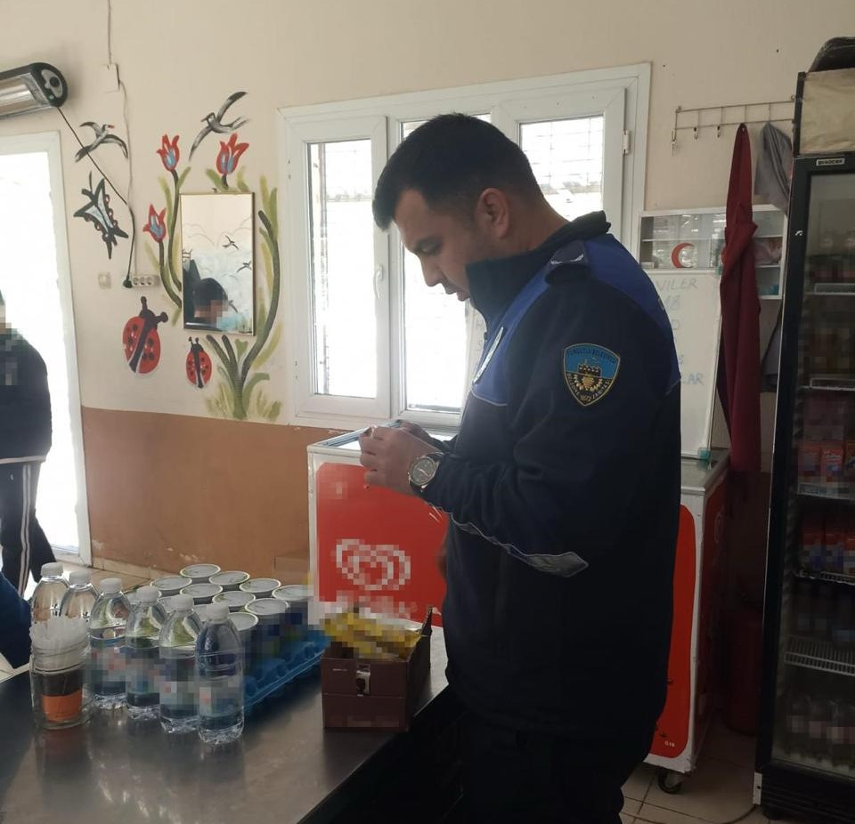 Turgutlu'da okul kantinlerine denetim