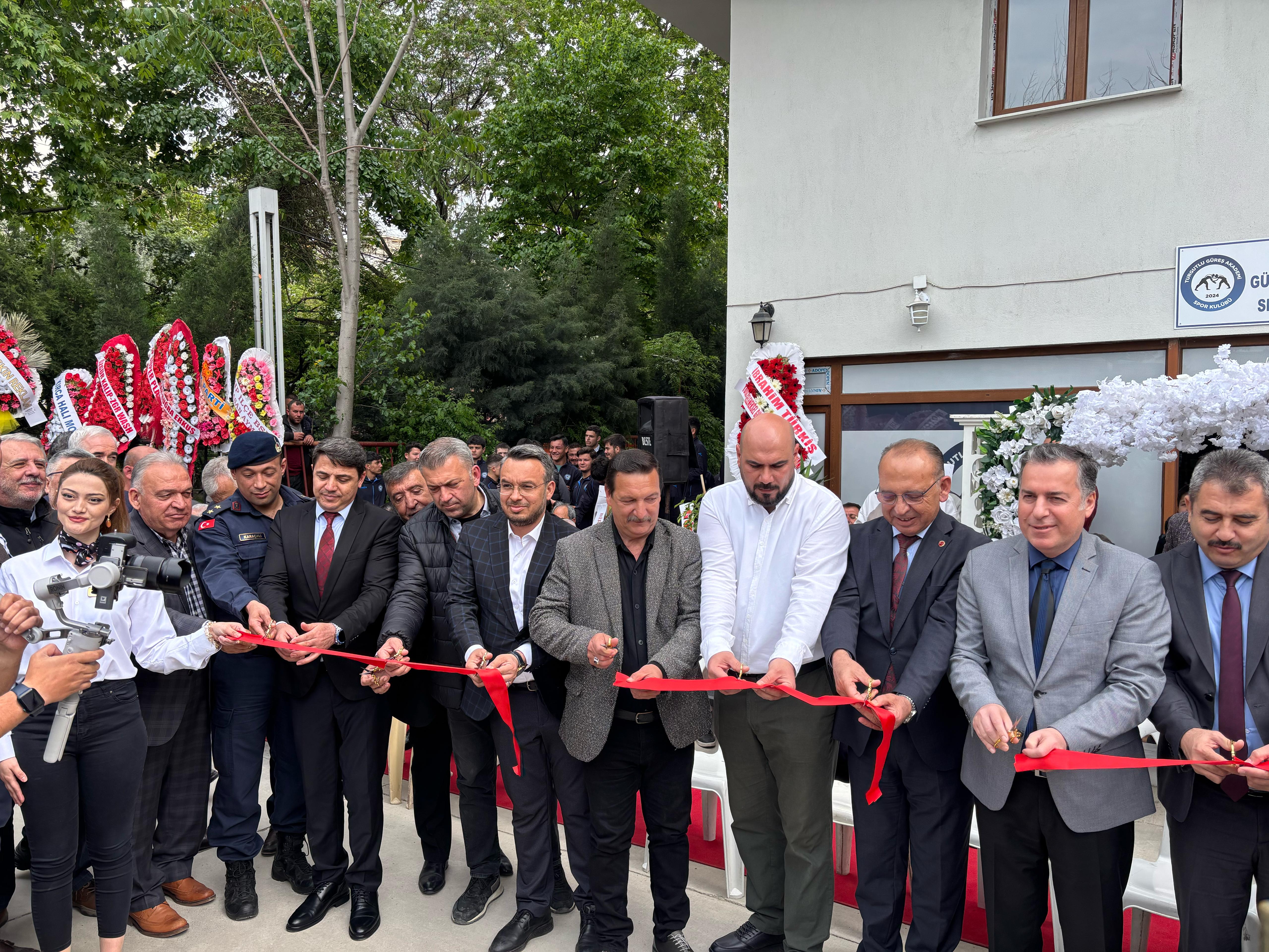 Turgutlu Güreş Akademi Spor Kulübü açıldı