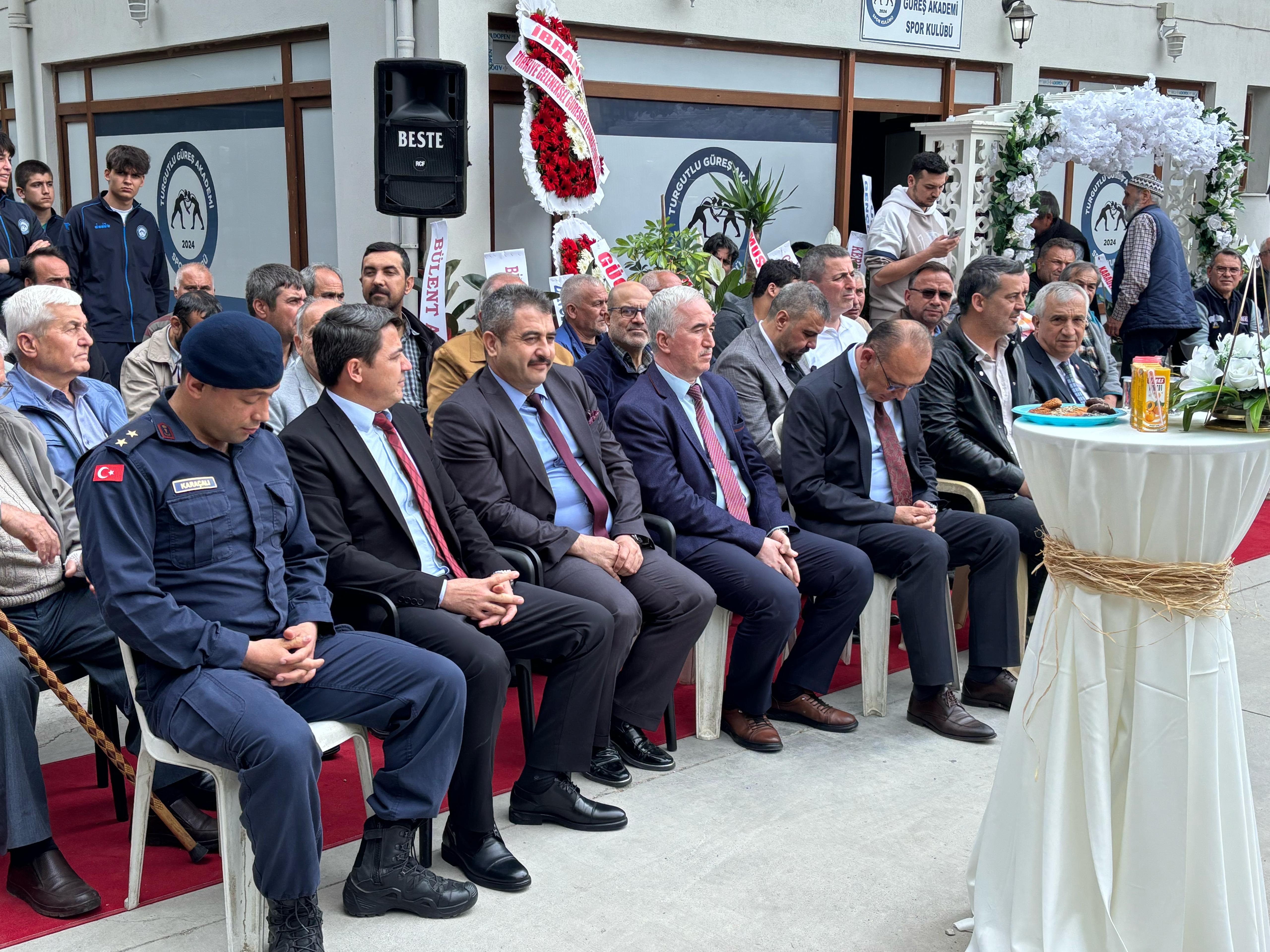 Turgutlu Güreş Akademi Spor Kulübü açıldı