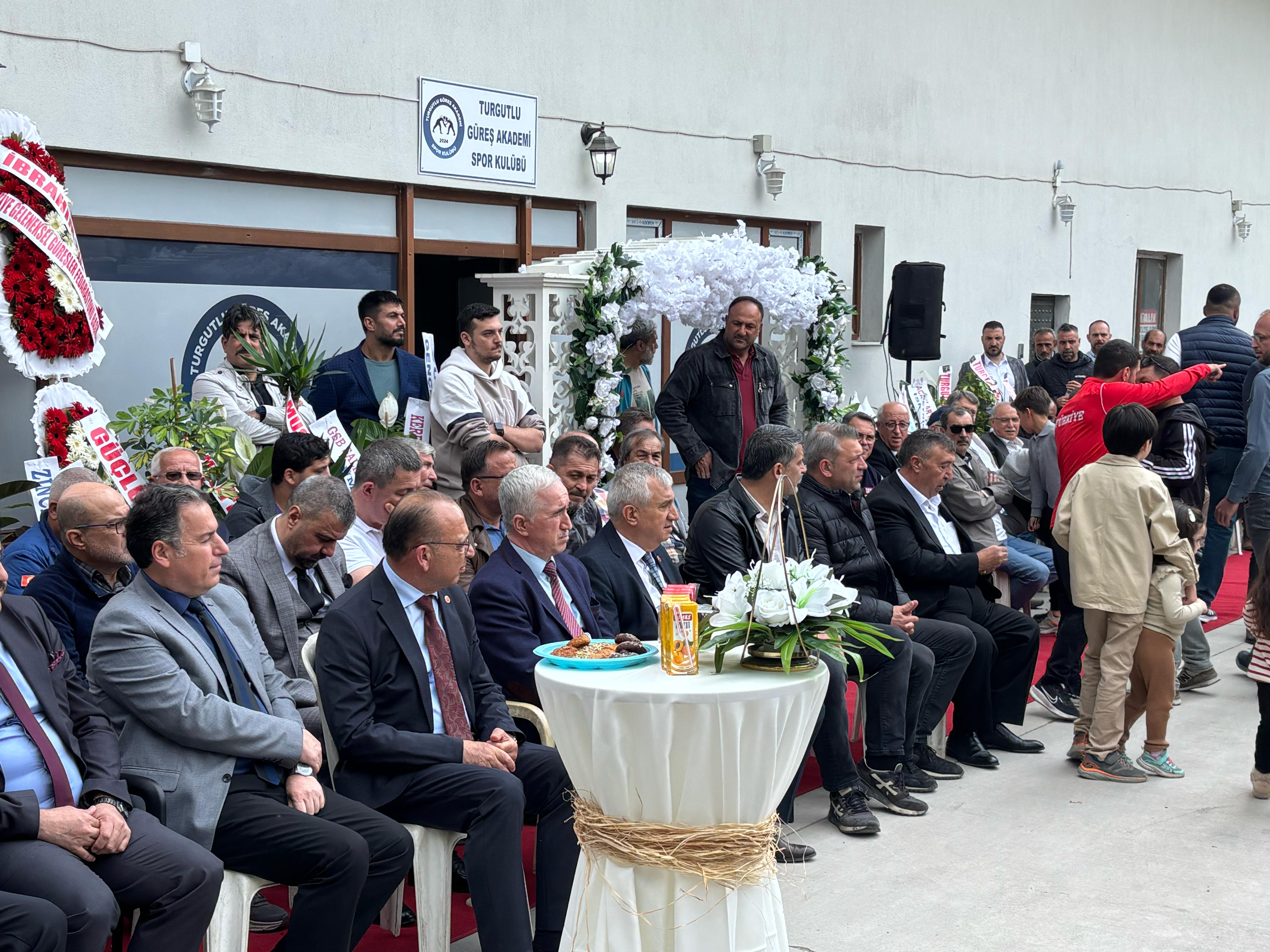 Turgutlu Güreş Akademi Spor Kulübü açıldı