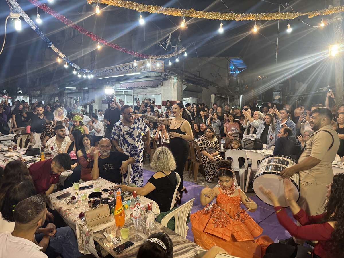 İzmir'de Hıdırellez coşkuyla kutlandı