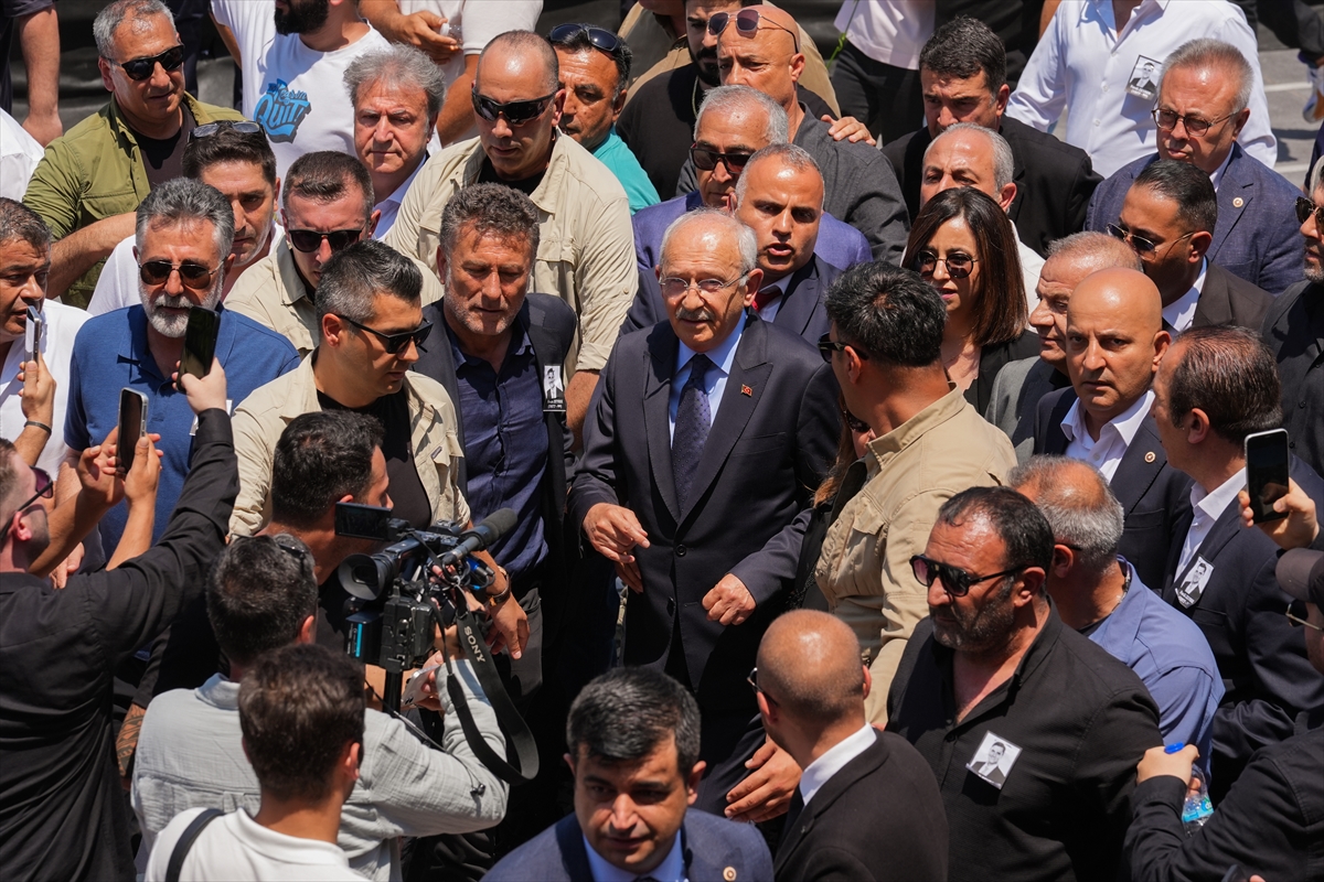 Manisa Ferdi Zeyrek'e böyle veda etti