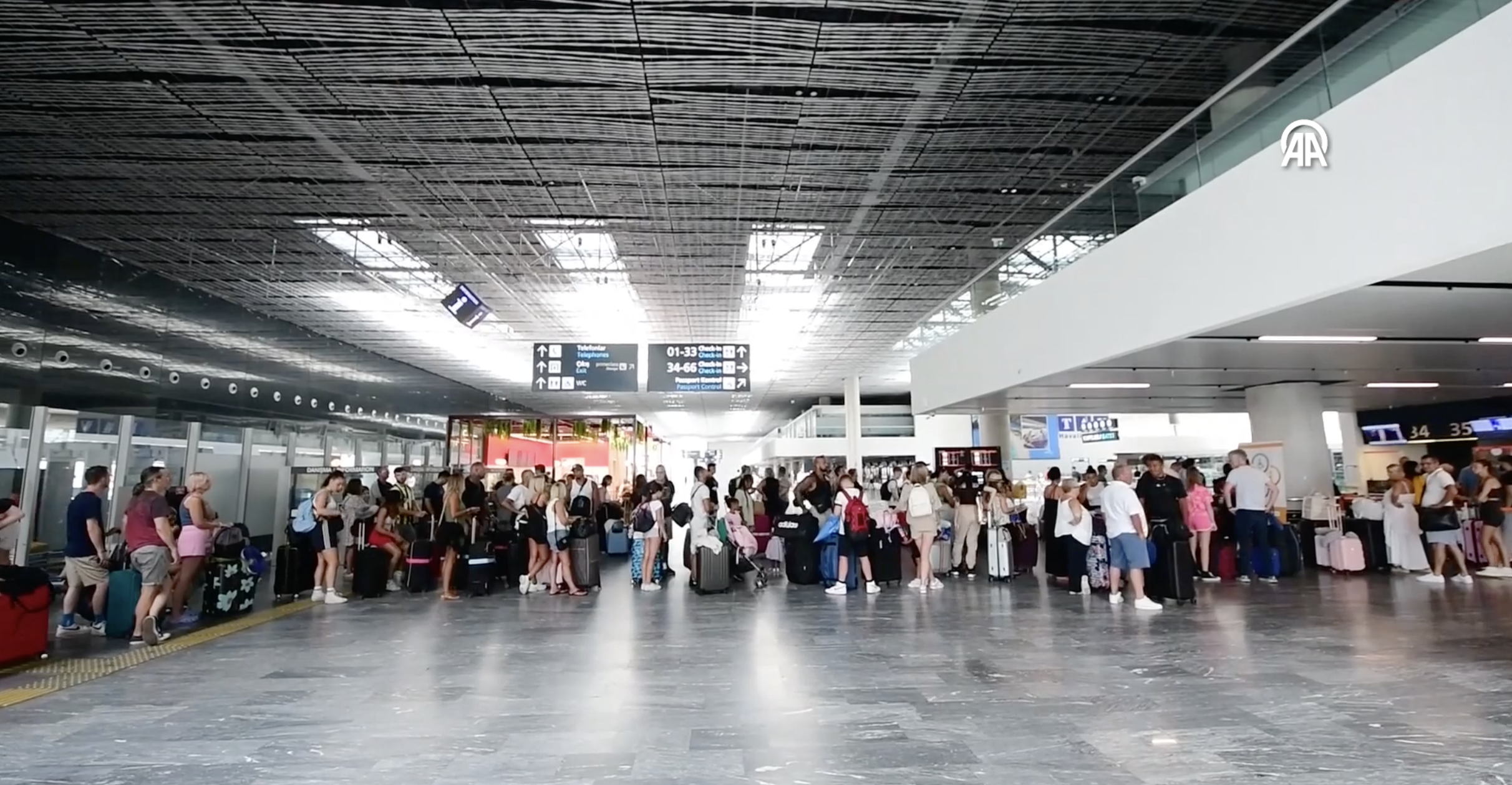 Hava yolunu ocak-mayıs döneminde 85,4 milyon yolcu kullandı