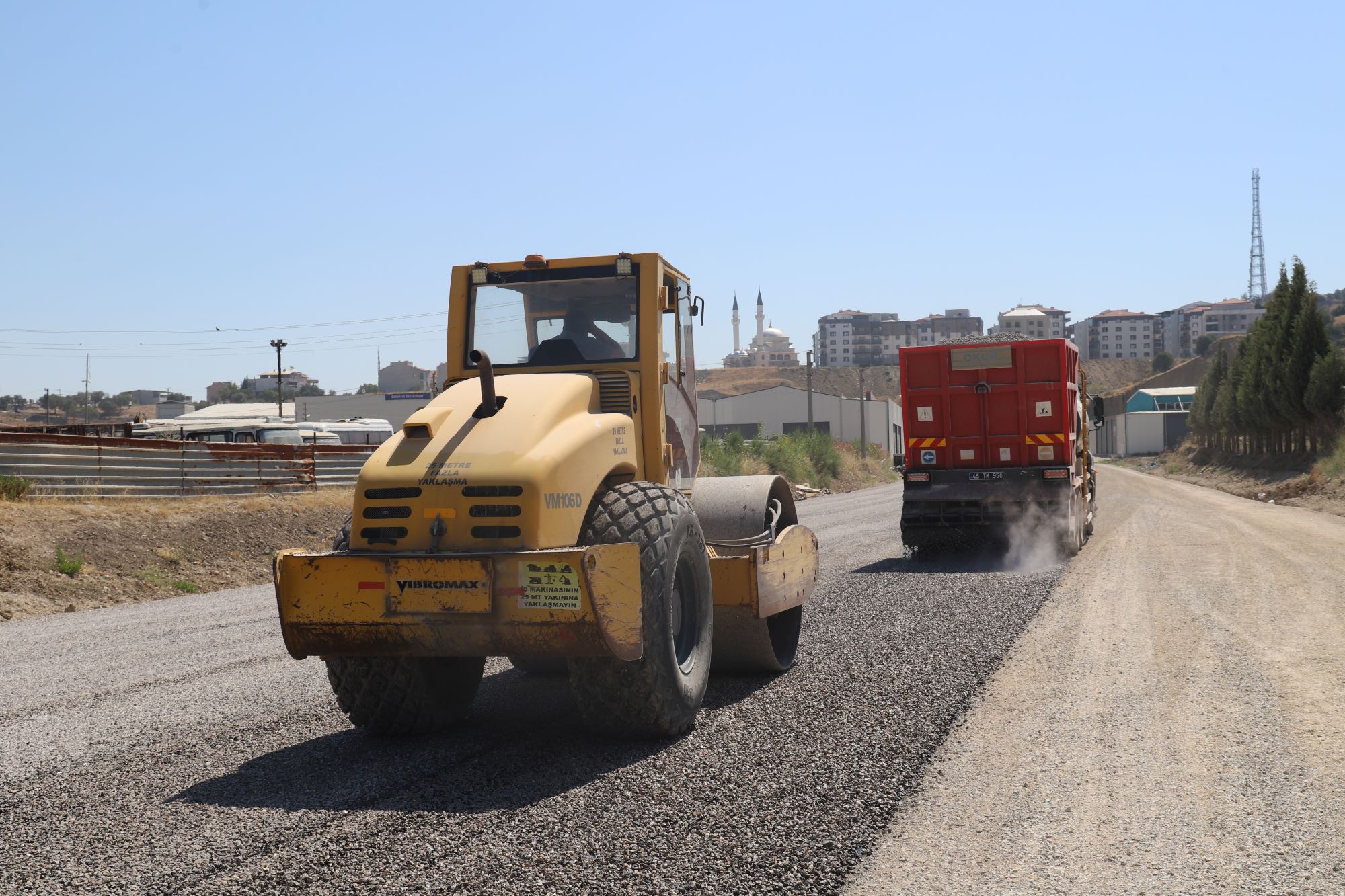 Sokak Sokak Yenileniyor: Turgutlu’da Yol Çalışmaları Devam Ediyor