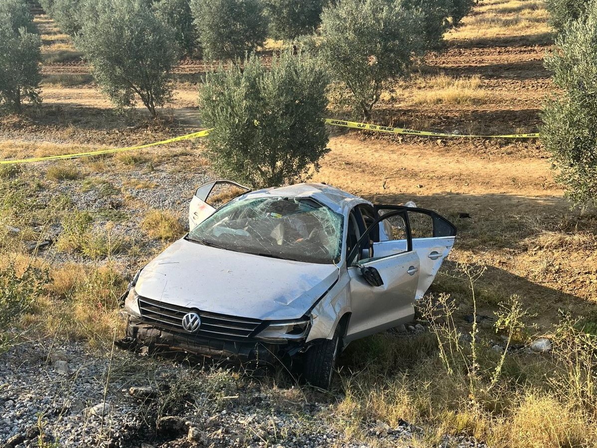 Salihli’de Feci Kaza: Baba hayatını kaybetti, ailesi yaralandı!