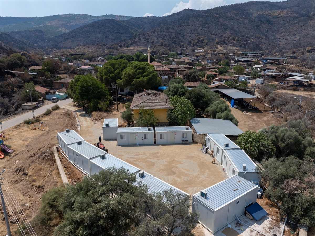 Ödemiş yangını sonrası yaralar sarılıyor: Afetzedelere 60 milyon liralık destek
